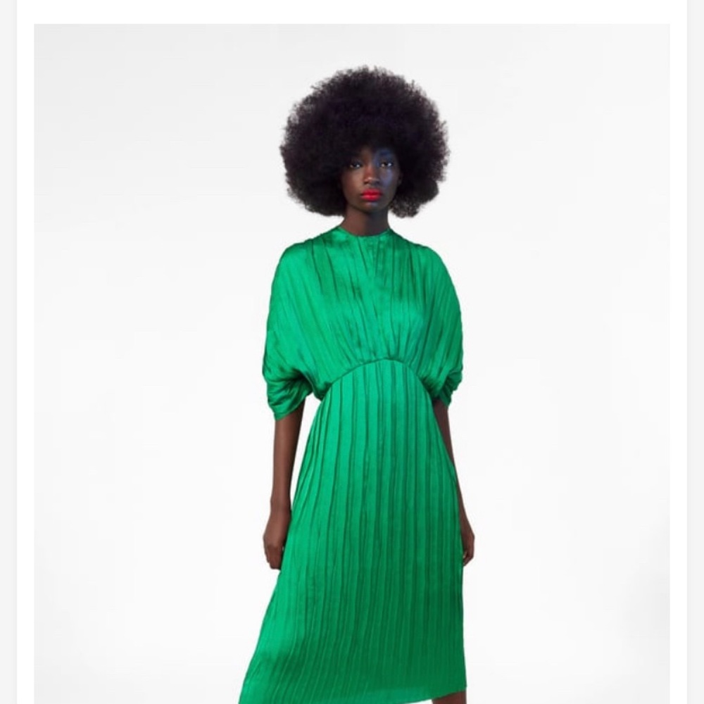Zara short bubble sleeve Kelley Green Party dress